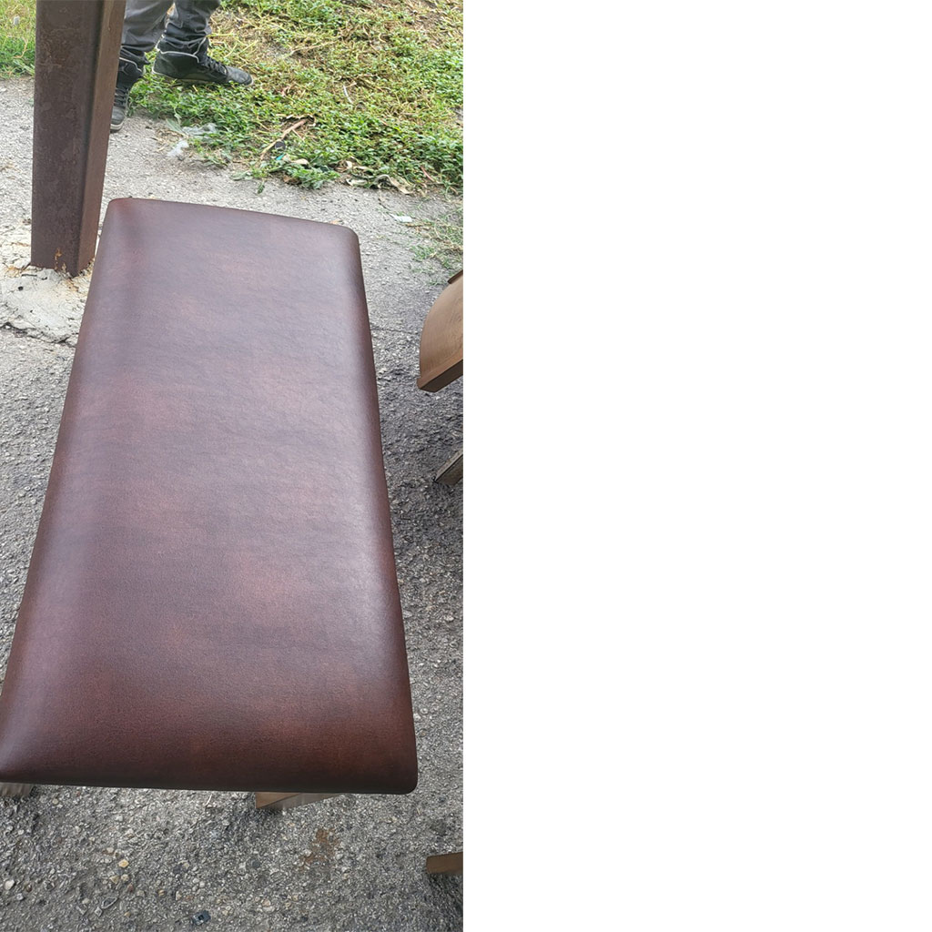 Custom brown bench before customizing